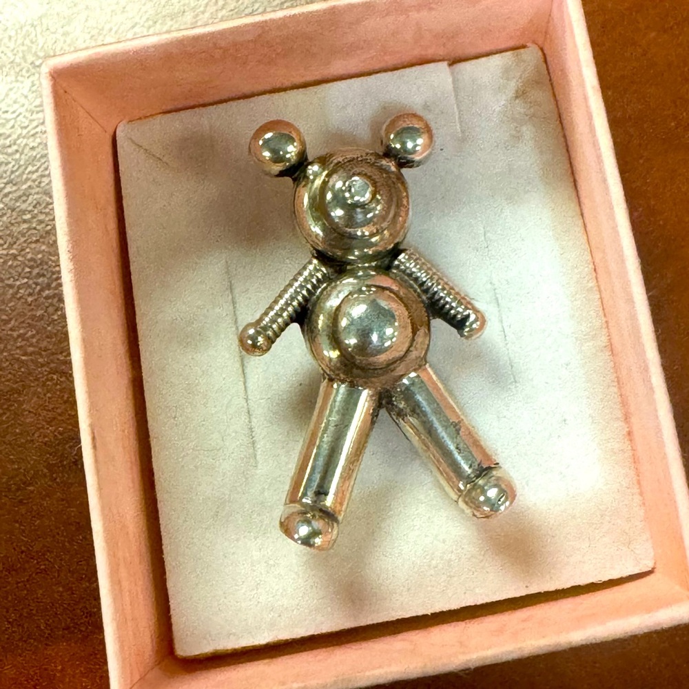 Sterling silver teddy bear pin brooch